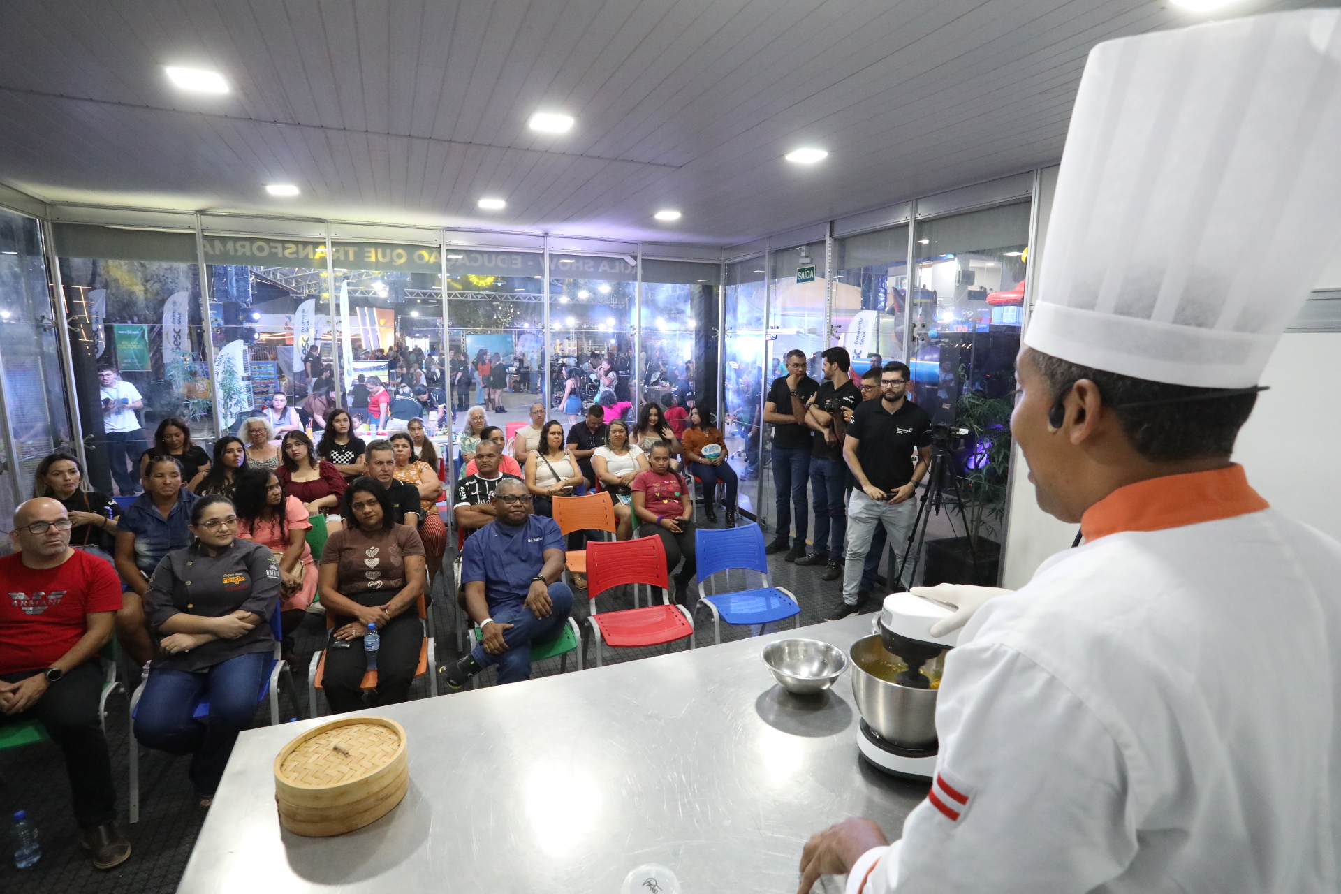 Sabores da Amazônia e da Bahia se encontram em aulas-show do Senac na Expoacre 2025